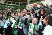 Başkan Aydın Bursaspor sevgisini çocuklara aşılamaya devam ediyor