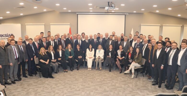 BALKANTÜRKSİAD’IN YENİ BAŞKANI İSKENDER İSKENDEROĞLU OLDU