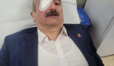 CHP İl Başkanı Nihat Yeşiltaş Yaralandı CHP İl Başkanı Nihat Yeşiltaş Yaralandı