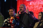 Bursa’da Ekrem İmamoğlu protestoları sürüyor: Bu ülkeyi bu düzenden kurtaracağız
