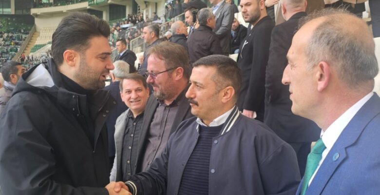 TÜRKOĞLU, YERLİKAYA’YA TARAFTARA “DARPI” SORDU!