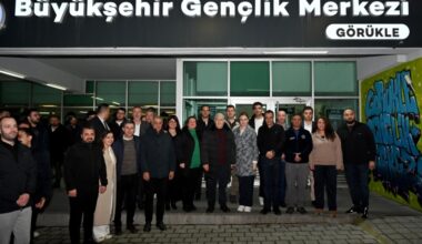 Başkan Bozbey, sahuru gençlerle yaptı