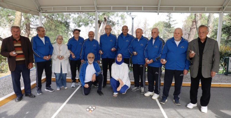 Huzurevi sakinleri Spor Festivali’nde gençlere taş çıkartmaya hazırlanıyor