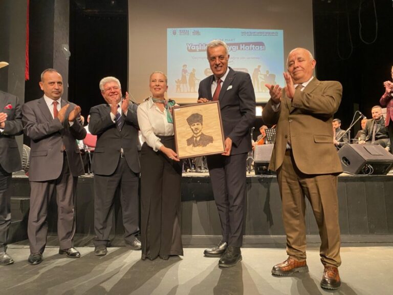 Büyükşehir’den ‘Yaşlılara Saygı’ Haftası
