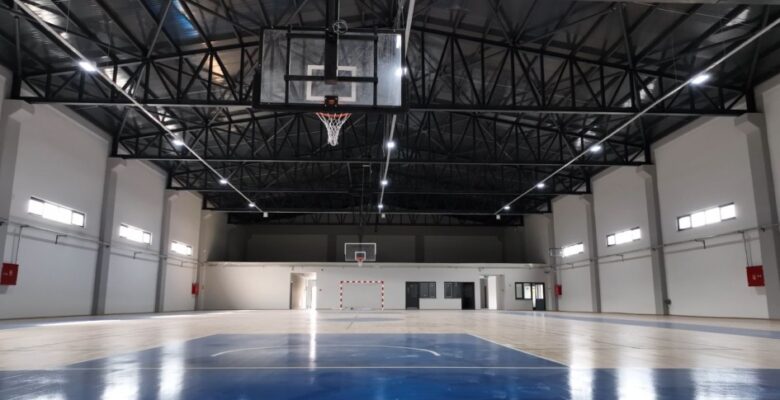 Gemlik Spor Salonu açılış için gün sayıyor