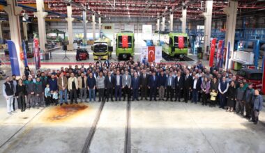 Başkan Bozbey’den bayramda çalışan ekiplere ziyaret