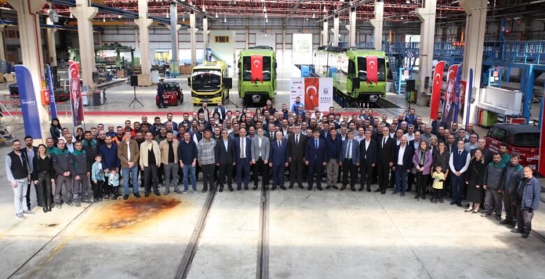Başkan Bozbey’den bayramda çalışan ekiplere ziyaret
