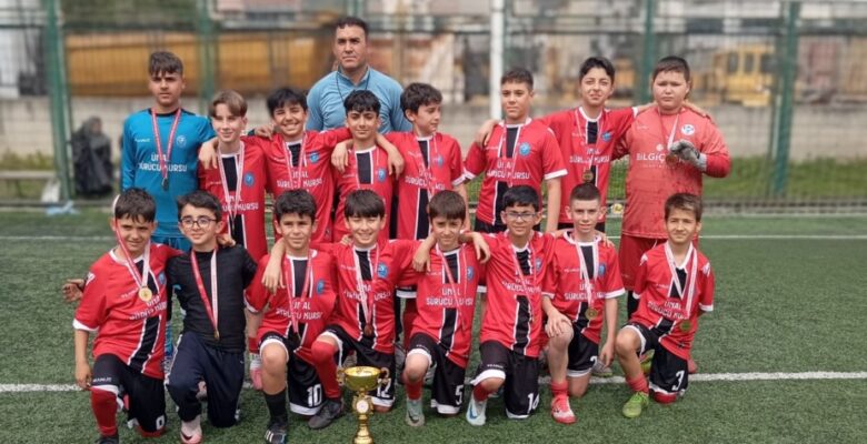 Şampiyon Gemlik Ali Kütük Ortaokulu
