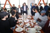 BUÜ’lü uluslararası öğrenciler bayramı hocalarıyla kutladı