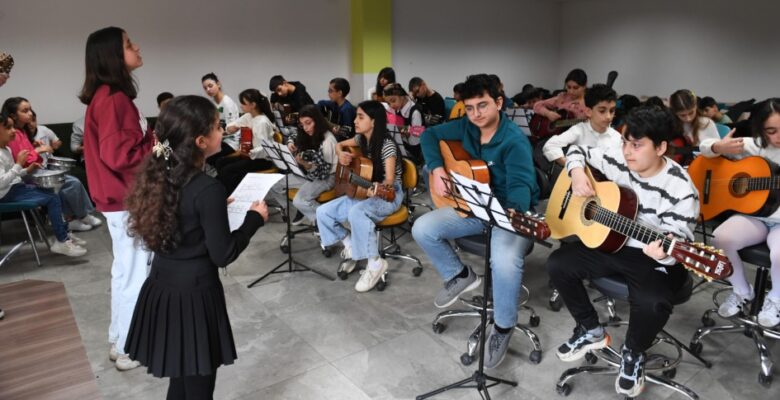 Osmangazi’de öğrencilerden Çanakkale türküsü