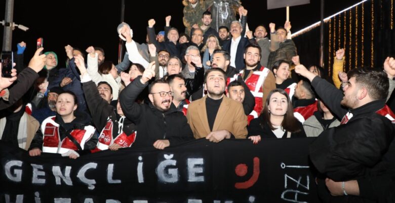 Bursa Ekrem İmamoğlu İçin Bir Kez Daha Toplandı