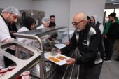 Nilüfer’de iftar sofraları dayanışmayı artırıyor