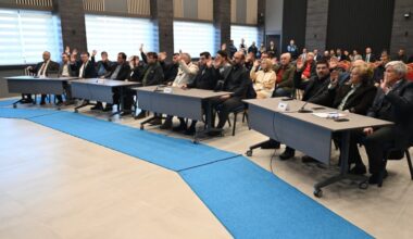 Karacabey Belediye Meclisi yeni salonunda ilk toplantısını gerçekleştirdi