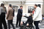 Başkan Aydın, Osmangazi ailesiyle bayramlaştı