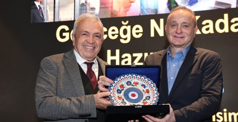 Alphan Manas ile “Geleceğe Ne Kadar Hazırız?”