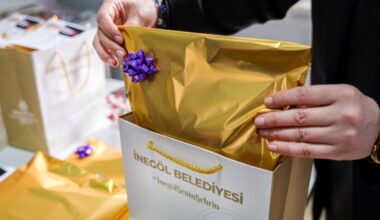 İNEGÖL BELEDİYESİ’NDEN YAŞLILARA BAYRAM SÜRPRİZİ