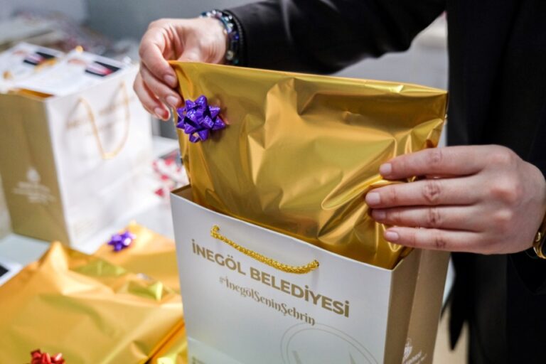 İNEGÖL BELEDİYESİ’NDEN YAŞLILARA BAYRAM SÜRPRİZİ
