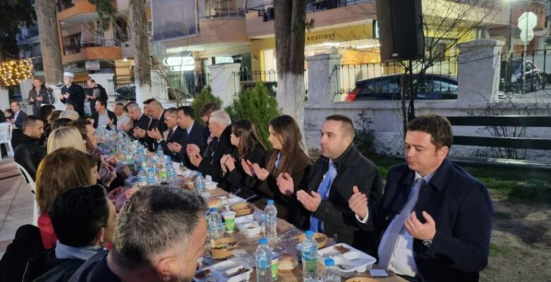 İskeçe’de kardeşlik iftarı