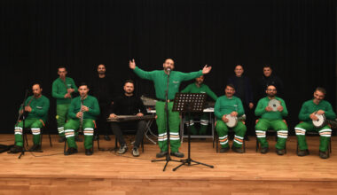 Temizlik işçileri kurdukları orkestra ile konser verecek