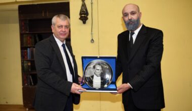 ‘Şair, Şiir, Şuur’ oyunu tiyatroseverler ile buluştu ‘Şair, Şiir, Şuur’ oyunu tiyatroseverler ile buluştu