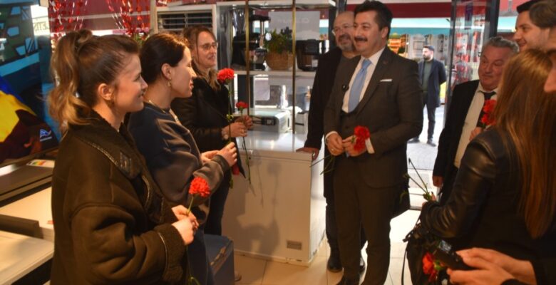 BAŞKAN ERCAN ÖZEL: TOPLUMUN GÜCÜ KADINLARIN GÜCÜYLE ÖLÇÜLÜR