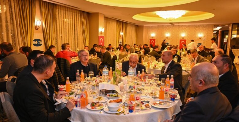 Marmara Kimya İftar Davetinde İlçe Protokolünü Ağırladı