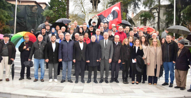 CHP Bursa “Çanakkale ruhu karanlığa boyun eğmeyenlerin ruhudur”
