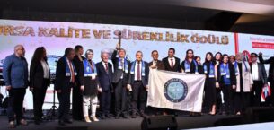 Gemlik Asım Kocabıyık MYO’ya “kalitede süreklilik” ödülü