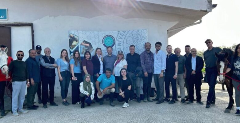BUÜ’de At Destekli Liderlik ve Koçluk Semineri verildi