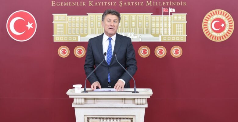ORHAN SARIBAL: “TÜTÜN ÜRETİCİSİ ULUSLARARASI SERMAYENİN İNSAFINA BIRAKILDI”