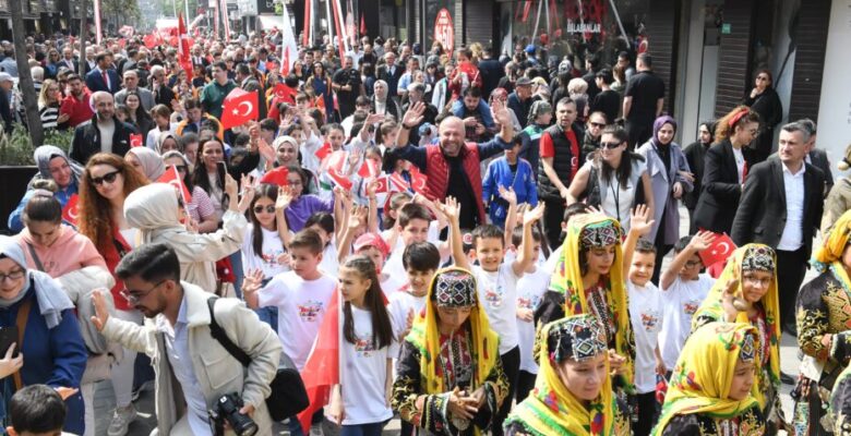Osmangazi’de 23 Nisan coşkusu caddelere sığmadı