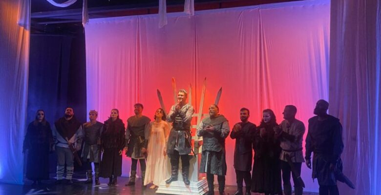 Shakespeare’in Ruhu Bursa’da: “Benim Adım Macbeth” Sahneye Çok Yakıştı