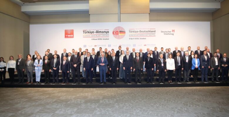 Başkan Mustafa Bozbey, Türkiye-Almanya Kardeş Şehirler Zirvesi’ne katıldı