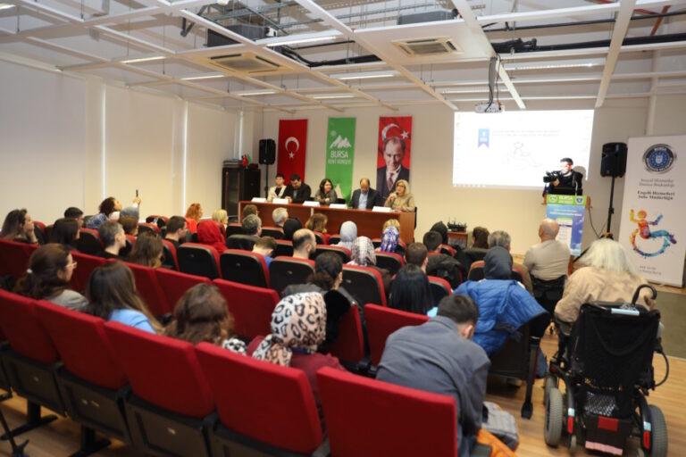 Büyükşehir’den ‘Otizm Farkındalık Paneli’