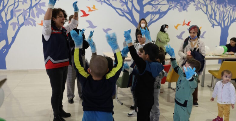Büyükşehir’den onkoloji hastalarına moral