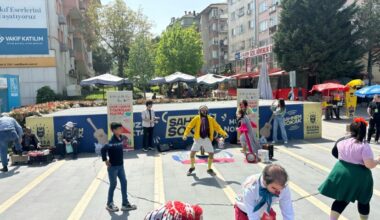 Bursa, tiyatro ile gülümsüyor