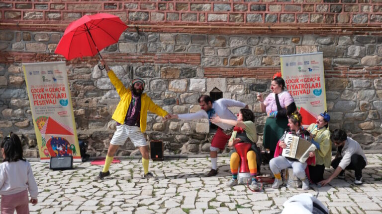 Tiyatro Festivali’ne görkemli final