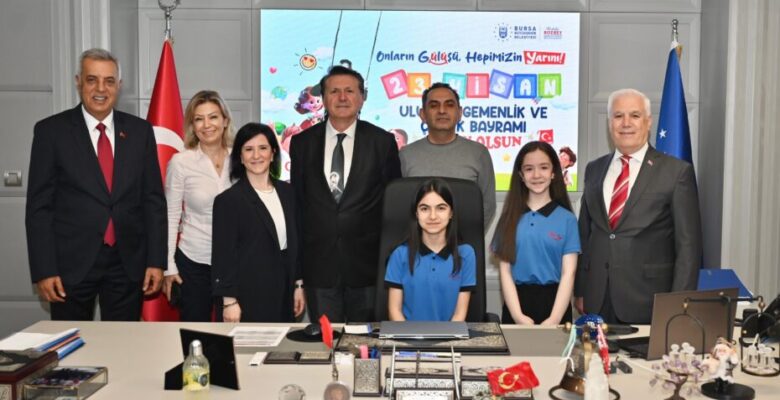Başkan Mustafa Bozbey, koltuğunu geleceğin başkanlarına devretti