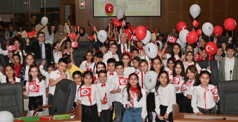 Büyükşehir Meclisi’nde söz çocukların