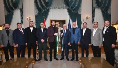 Bursaspor Başkanı Enes Çelik’ten Başkan Mustafa Bozbey’e teşekkür ziyareti