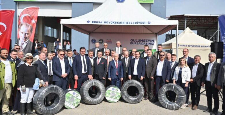 Bursa Büyükşehir’den çiftçiye büyük destek: Üreticiler sulama borularına kavuştu