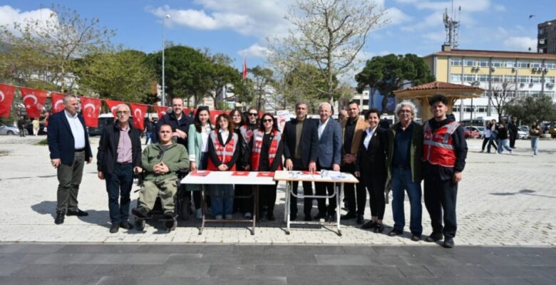CHP’DEN GEMLİK HALKINA TEŞEKKÜR: 4 GÜNDE 10 BİN İMZA!