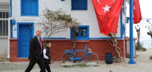 BAŞKAN DALGIÇ, ÇOCUK BAŞKANLA BİRLİKTE YÜRÜDÜ