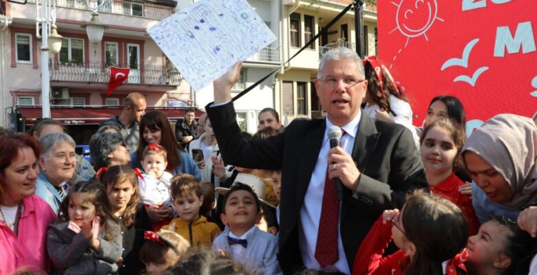 MUDANYA’DA 23 NİSAN’DA TARİHİ İMZA: ÇOCUKLARLA GELECEĞE SÖZLEŞME