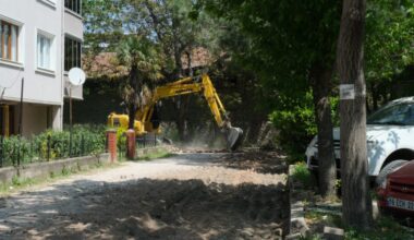 BAŞKAN ERDEM ‘’ALTYAPI ÇALIŞMASI BURSA CADDESİNDE BİTECEK”