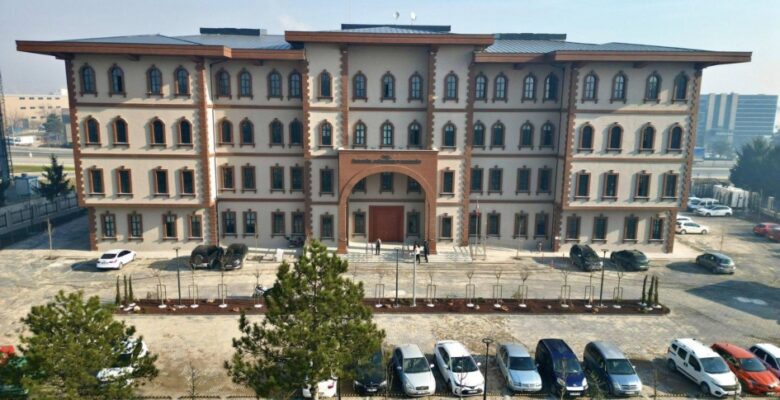 İNEGÖL BELEDİYESİ HİZMET NOKTASI YENİ HÜKÜMET KONAĞINDA HİZMETE BAŞLADI