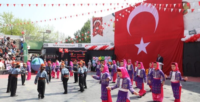 İNEGÖL’DE 23 NİSAN DOLU DOLU KUTLANDI