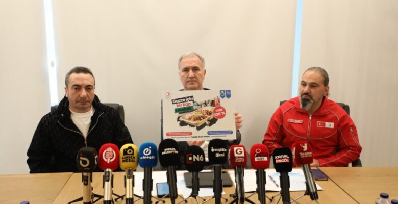 İNEGÖL BELEDİYESİ’NDEN GAZZE İÇİN SICAK YEMEK KAMPANYASI