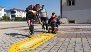İNEGÖL’DE OKUL BAHÇELERİNE BAHAR GELDİ