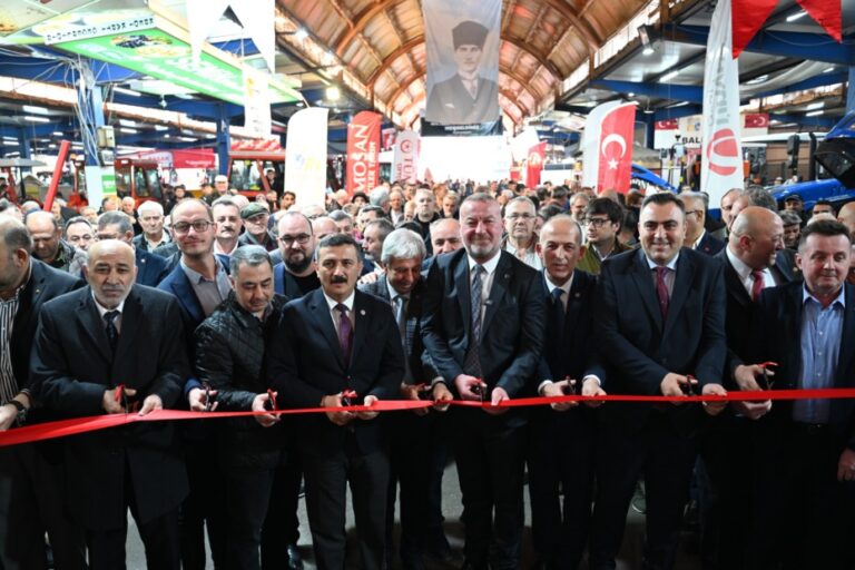 Karacabey Tarım Fuarı coşkuyla başladı